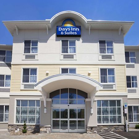 Days Inn & Suites By Wyndham Altoona Zewnętrze zdjęcie